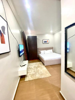 Studio Rooms 24 hrs Power Free Wifi Good Security